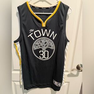 Fanatics Grey and Yellow Basketball Jersey